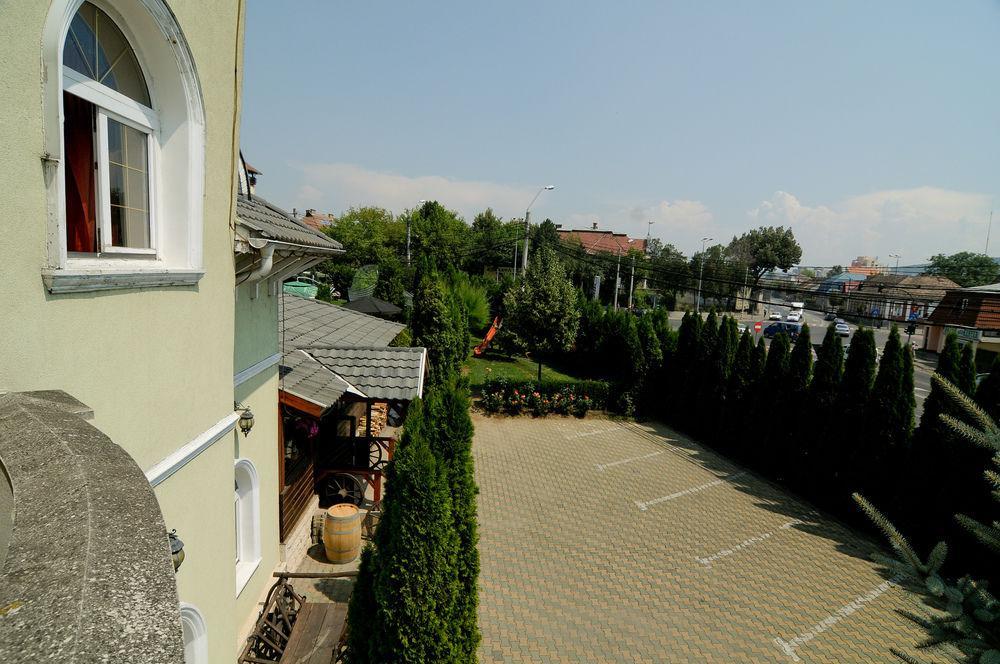 Pension La Cupola Targu Mures Exterior foto