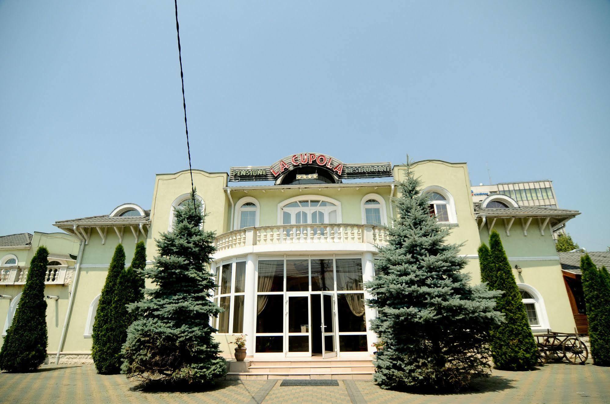 Pension La Cupola Targu Mures Exterior foto